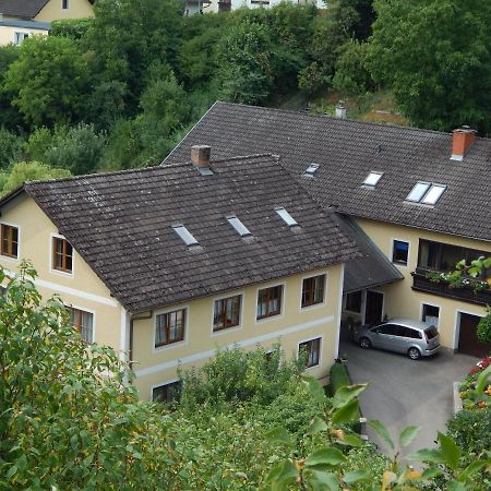 Haus Lindenhofer Apartment Emmersdorf an der Donau Luaran gambar