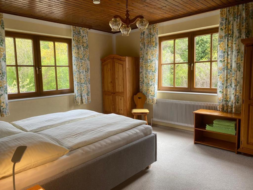Haus Lindenhofer Apartment Emmersdorf an der Donau Bilik gambar
